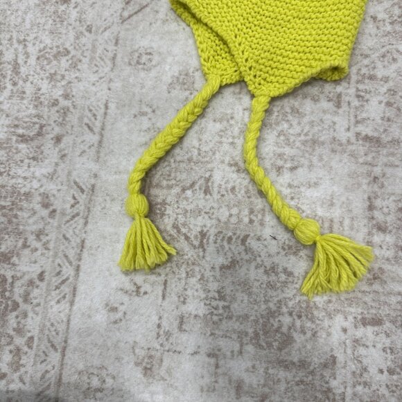 Urban Outfitters Hat Beanie Fitted Womens One Size Yellow Knit Pom Pom Ear Flap - Picture 3 of 7